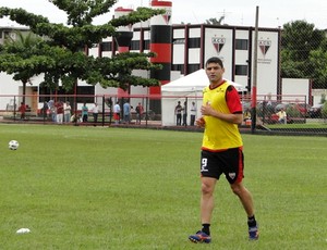 William, atacante do Atlético-GO (Foto: Divulgação/Atlético-GO)