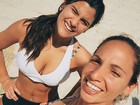 Giulia Costa mostra barriga sequinha em dia de malhação na praia