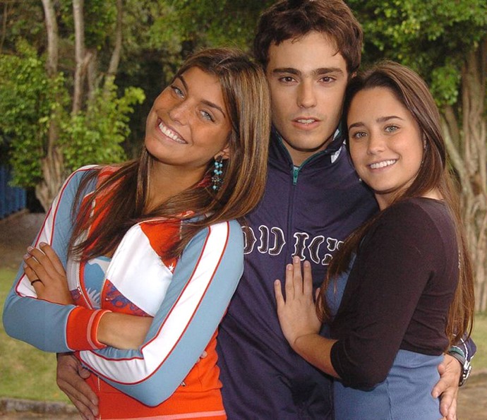 Joana Balaguer, Thiago Rodrigues e Fernanda Vasconcellos em Malhação 2005 (Foto: CEDOC / TV Globo)