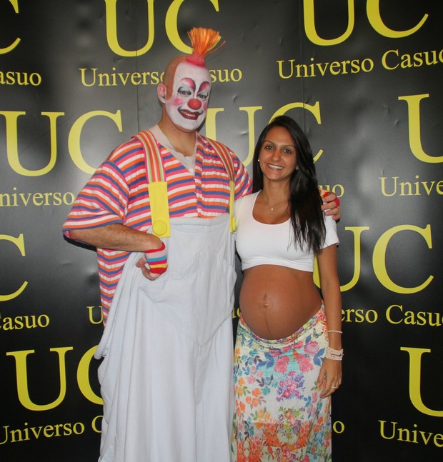 Renata Fontes, ex-namorada gravida do jogador Adriano (Foto: Thyago Andrade/Foto Rio News)