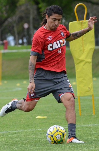 Luciano Cabral, Atlético-PR, treino (Foto: Marco Oliveira/Atlético-PR) Luciano Cabral, Atlético-PR, treino (Foto: Marco Oliveira/Atlético-PR)
