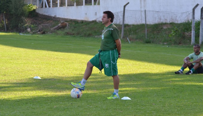 Técnico Gian Rodrigues promete colocar Caldense para frente contra o Ypiranga-RS (Foto: Filipe Martins) Técnico Gian Rodrigues promete colocar Caldense para frente contra o Ypiranga-RS (Foto: Filipe Martins)