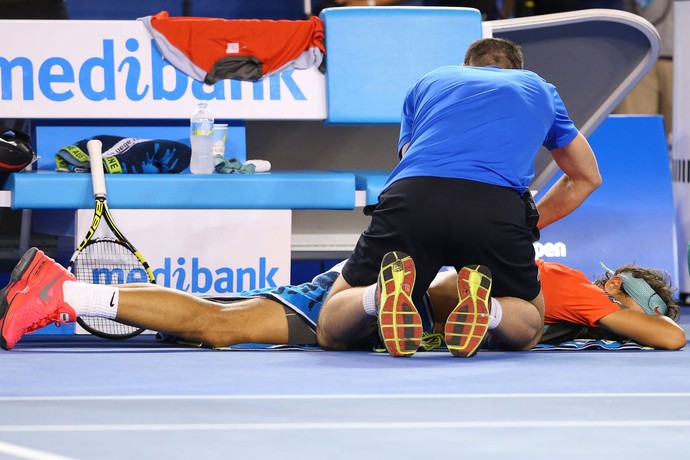 Tenis - Australian Open - Nadal massagem (Foto: Getty Images)