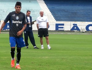 leandro grêmio treino luxemburgo (Foto: Lucas Rizzatti/Globoesporte.com)