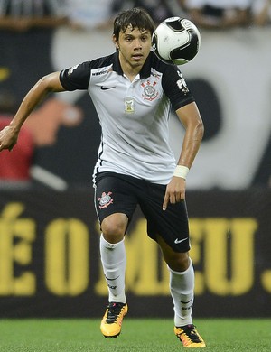 Apesar de pênalti perdido, Romero está na briga por gol mais bonito