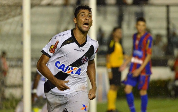 Marlon gol Vasco x Bonsucesso (Foto: Marcello Dias / Futura Press)