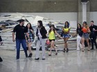Austin Mahone e Fifth Harmony desembarcam no Rio de Janeiro