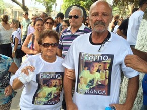 Pais de Bruno estão inconsoláveis com o assassinato do filho mais novo (Foto: Cristina Boeckel/G1)
