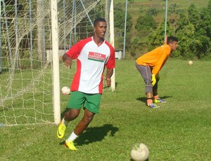 Balotelli, atacante do Fluminense de Feira de Santana (Foto: Sidnei Campos / Assessoria Fluminense-BA)