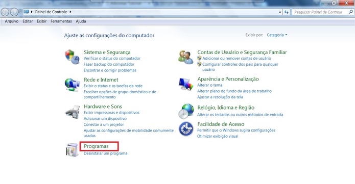 Abra o Painel de Controle e selecione Programas (Foto: Reprodução/Juliana Pixinine)