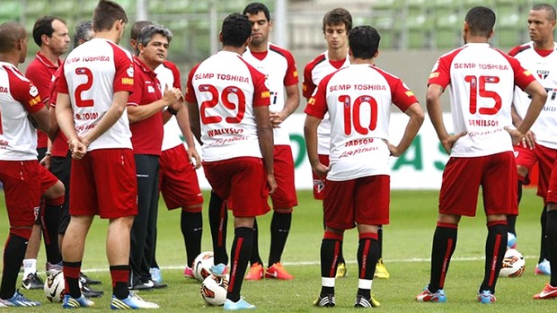 Ney Franco jogadores treino São Paulo (Foto: Rubens Chiri / saopaulofc.net)