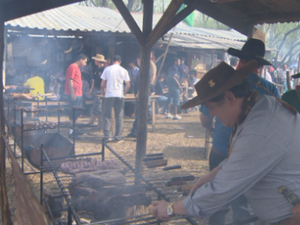 Acampamento Farroupilha recebe cerca de 40 mil visitantes no domingo