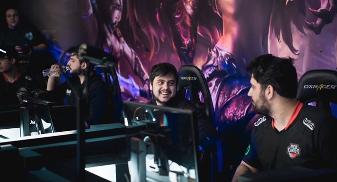 Red Canids Garante Vaga Nos Playoffs Cnb Empata E Rebaixa