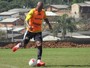Marcos Assunção rebate críticas após chegada: 'Nem me viram jogar ainda'