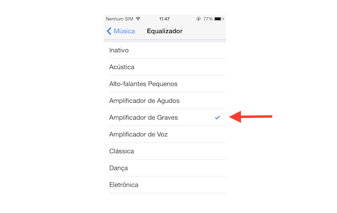 Ativando o amplificador de graves do iOS (Foto: Reprodução/Marvin Costa)
