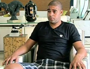 FRAME - adriano ex-jogador do corinthians (Foto: TV Globo)