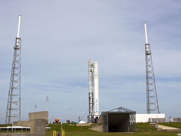 Foguete Falcon 9, da SpaceX, no Cabo Canaveral (Foto: Nasa)
