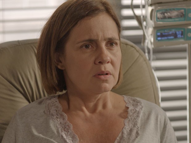 Inês quer convencer Regina a ser sua aliada (Foto: TV Globo)