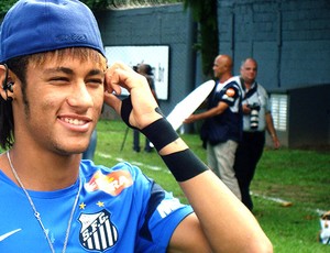 Neymar entrevista CT Rei Pelé Santos (Foto: Bruno Gutierrez / Globoesporte.com)