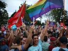 Famosos celebram aprovação do casamento gay nos Estados Unidos