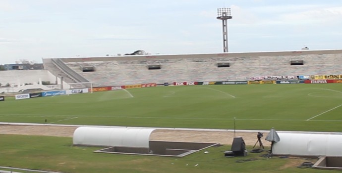Interior do Estádio Almeidão, em João Pessoa (Foto: Reprodução / TV Cabo Branco) Interior do Estádio Almeidão, em João Pessoa (Foto: Reprodução / TV Cabo Branco)