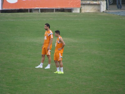 Fred e Osvaldo treino do Fluminense nas Laranjeiras (Foto: Sofia Miranda)