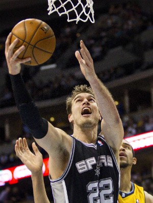 Novamente Com Splitter De Titular Spurs Perdem Para Os Nuggets Globoesporte Com