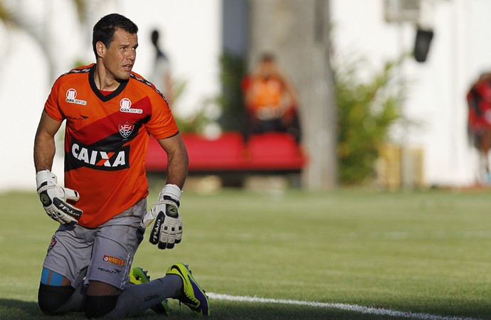 Wilson; Vitória (Foto: Felipe Oliveira/Divulgação/EC Vitória)