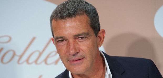 Antonio Banderas vai viver estilista Gianni Versace em filme