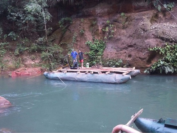 Seis pessoas que trabalhavam ilegalmente no garimpo foram presas (Foto: PM Ambiental de Rondonpolis (MT))