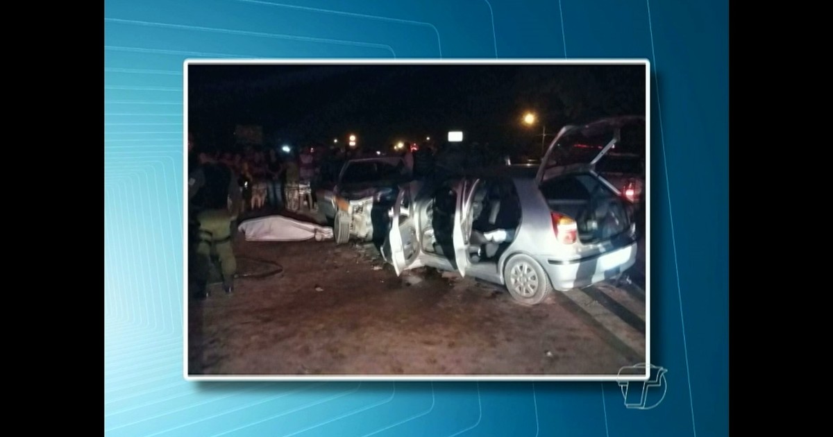 G1 Batida Entre Dois Carros Na Br 163 Deixa Quatro Mortos Em Santarém Notícias Em Santarém E 