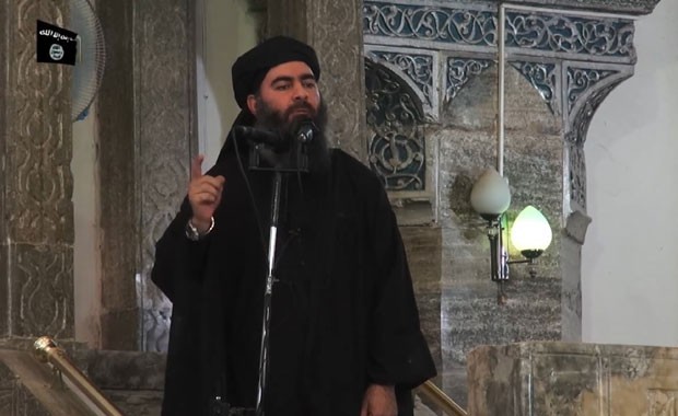 Abu Bakr Al-Baghdadi, autodenominado califa do Estado Islâmico, aparece em vídeo publicado pelos jihadistas (Foto: AFP/Al Furqan Media)