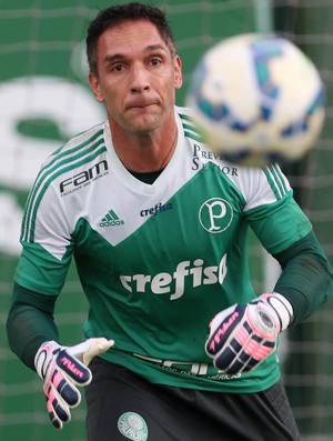 Preocupado, Prass quer usar folga para melhorar a defesa do Palmeiras