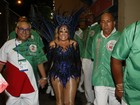 Susana Vieira usa meia-calça da Beyoncé para fazer bonito em desfile