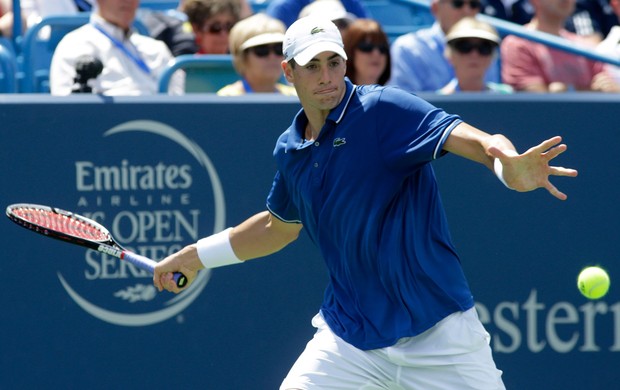 tênis John Isner x Djokovic (Foto: Reuters)