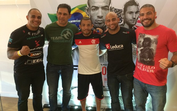 Rafael Feijão, Rogério Minotouro, José Aldo, Warlley Alves e Thales Leites no camarote do UFC (Foto: Marcelo Russio)