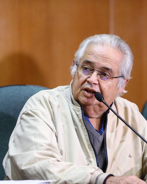 Pedro Corrêa (PP/PE) presta depoimento na CPI da Petrobras na Justiça Federal em Curitiba (PR), na terça-feira (12) (Foto: Geraldo Bubniak/Agência O Globo)