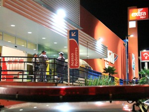 Latrocínio Extra Taubaté 1 (Foto: Rauston Naves/DG)