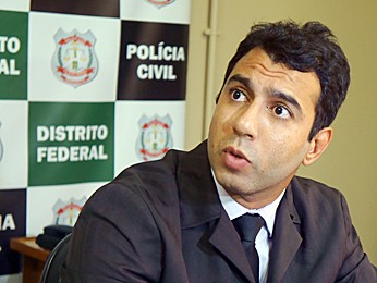 Delegado da DPCA, Marcelo <b>Zago Gomes</b>, afirma que o suspeito abusava das duas <b>...</b> - delegado-dpca-346