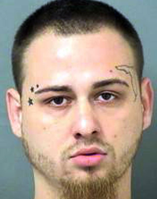 Johnathan Hewitt havia deixado a cadeia em agosto do ano passado (Foto: Palm Beach Sheriff's Office/AP) Johnathan Hewitt havia deixado a cadeia em agosto do ano passado (Foto: Palm Beach Sheriff's Office/AP)