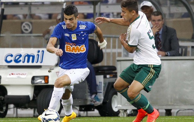 Egídio, Cruzeiro e Palmeiras no Mineirão (Foto: Gualter Naves/Light Press)