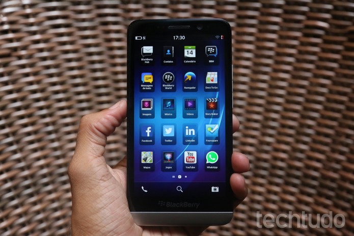 O BB 10 agora permite que usuários do sistema baixem mais apps para Android (Foto: Lucas Mendes/TechTudo) O BB 10 agora permite que usuários do sistema baixem mais apps para Android (Foto: Lucas Mendes/TechTudo)