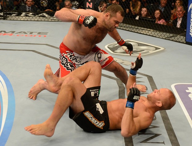 Gabriel Gonzaga x Dave Herman UFC 162 (Foto: Getty Images)