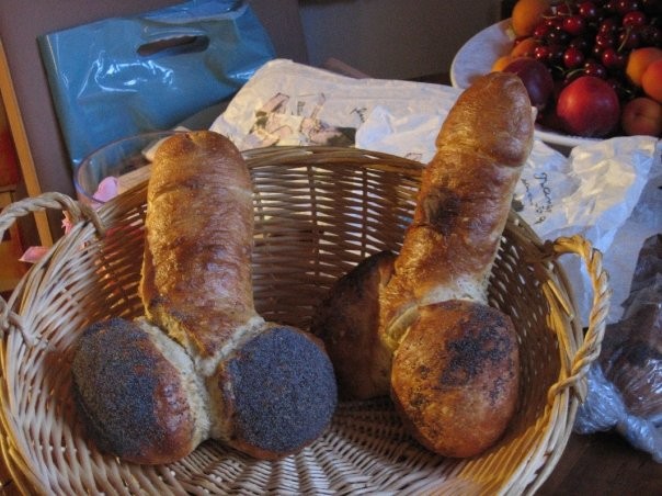 Baguette magic: pão em forma de pênis na padaria de Paris