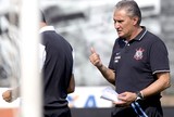 Tite faz ‘ameaça’ a pendurados e promete castigo em último jogo