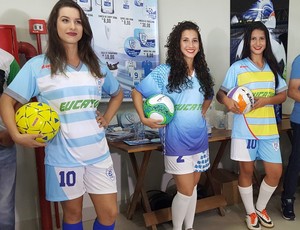 O Ji-Paraná  apresentou os três uniformes oficiais que o time vai usar  (Foto: Pâmela Fernandes globoesporte)