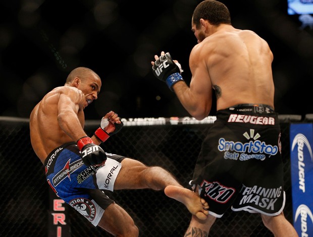 Edson Barboza x Rafaello Oliveira UFC 162 (Foto: Getty Images)