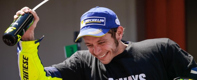 Valentino Rossi vence GP da Catalunha (Foto: Divulgação)