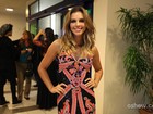 Fotos: linda em look arrasador, Mariana Rios integra grupo de fãs famosos na Final do SuperStar