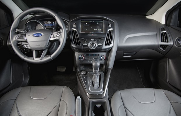 Ford Focus Sedan 2016 (Foto: Fabio Aro) Ford Focus Sedan 2016 (Foto: Fabio Aro)